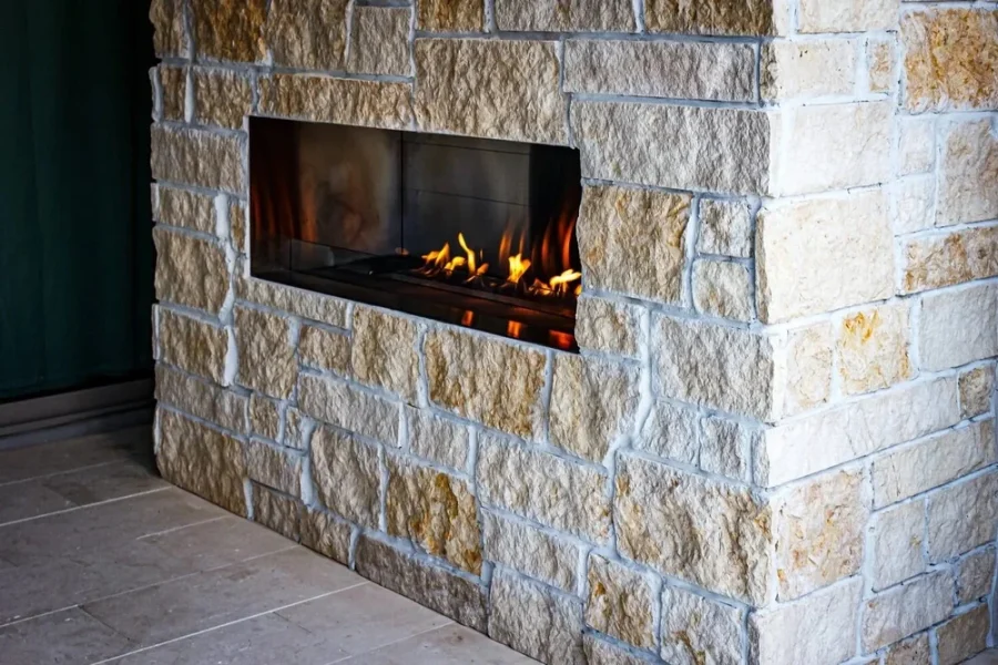 outdoor+fireplace+built+in+a+Scottsdale,+AZ+backyard